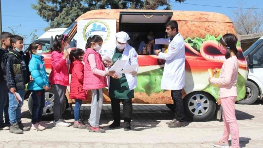'Kantinbüs' kantini bulunmayan köy okulları için yollarda