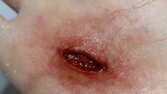 13 yaşındaki Efe yaptığı makyajla profesyonellere taş çıkartıyor