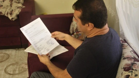 2 buçuk yıldır boşanma davası süren baba, çocuklarını icra yoluyla görebiliyor