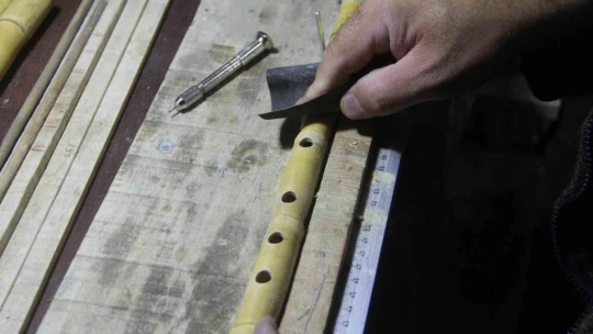 25 yıldır kamışı sanata dönüştürüyor, mesleğini duyanlar ise şaşırıyor
