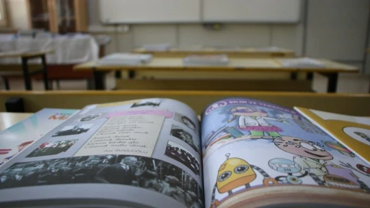 25 yıllık fedakar eğitimci, tatil gününde öğrencileri için kolları sıvadı