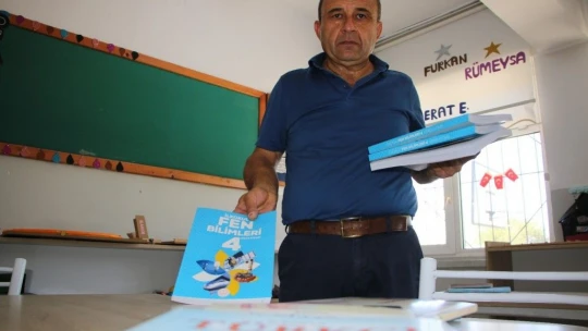 25 yıllık fedakar eğitimci, tatil gününde öğrencileri için kolları sıvadı