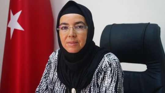 28 Şubat mağduru, Türkiye'nin ilk başörtülü Belediye Başkanı Fethiye Atlı yaşadıklarını anlatırken gözyaşlarına boğuldu