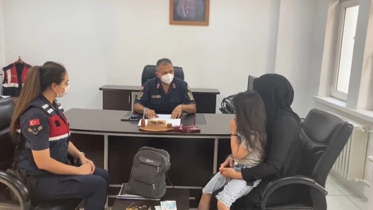 360 saatlik kamera kaydı saniye saniye incelendi: Kayıp çanta Elazığ'da bulundu