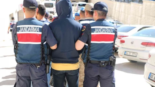 4 ilde 260 vatandaşı dolandıran suç örgütüne operasyon: 26 şüpheli adliyeye sevk edildi