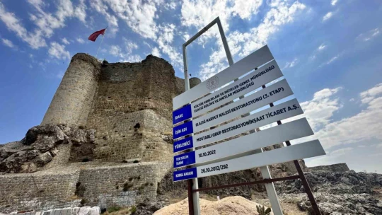 5 bin yıllık Harput Kalesi'nde restorasyon tüm hızıyla sürüyor