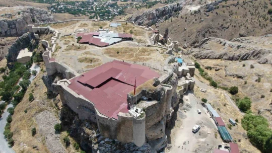 5 bin yıllık Harput Kalesi'nde restorasyon tüm hızıyla sürüyor