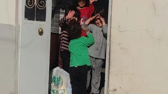 Umut Kervanı Elazığ tüm gönüllüleri ile depremzedelerin yaralarını sarmaya çalışıyor