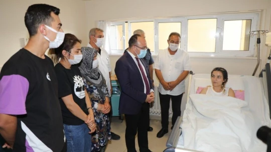 7 saatlik operasyonla yerine dikilen kol kurtarılamadı