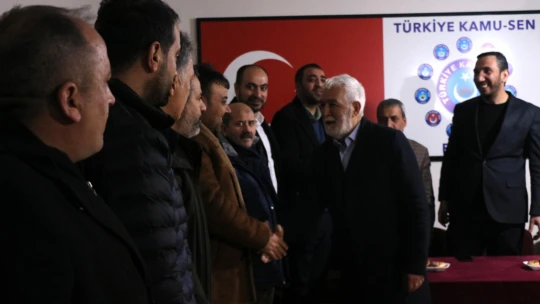 MHP Adayı Doç. Dr. Murat Aygen Kamu-Sen'i Ziyaret Etti