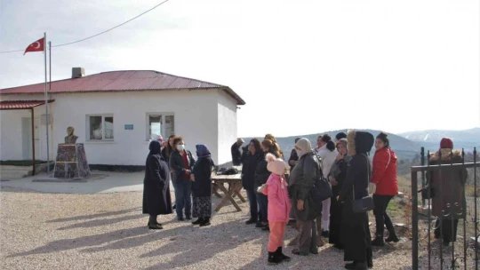 90 yaşında ilk kez AVM ve sinemaya gitti, o anlar tebessüm ettirdi