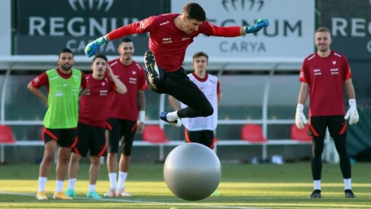 A Milli Futbol Takımı beşinci antrenmanını yaptı
