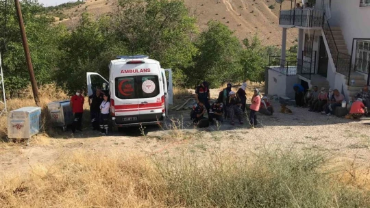 Açık hava sinemasında film izler gibi yangını izlediler
