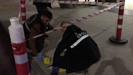 Acil servis önünde silahlı saldırı: 1 yaralı