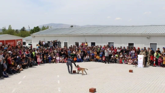 Ahıska Türklerine özel ziyaret: Komandolar teşekkür etti