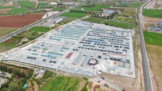 Ahıska Türkü öğrencilerden coşkulu '23 Nisan' kutlaması