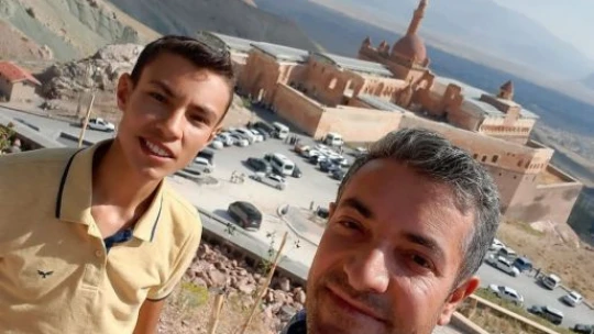 Ailece Türkiye'yi gezdiler şimdi sıra dünya turunda