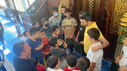 Kur'an Eğitimi Gören Çocuklara ziyaret