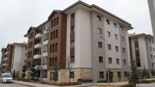 AK Parti Elazığ eski milletvekili Açıkkapı: ''Dünyanın hiçbir ülkesinde karşılaşılamayacak büyüklükte bir toplu konut yapımına geçildi'