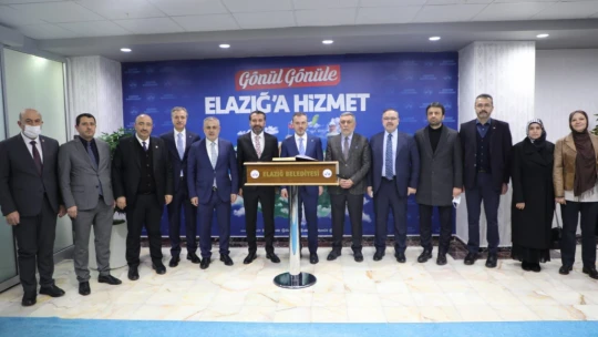 Ak Parti Genel Başkan Yardımcısı Kandemir, Elazığ Belediyesi'ni Ziyaret Etti