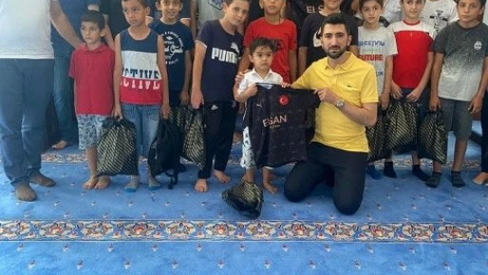 Kur'an Eğitimi Gören Çocuklara ziyaret