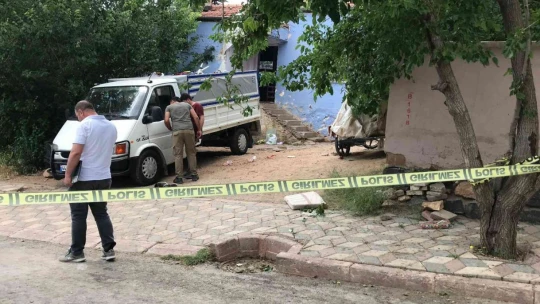 Akranı tarafından başından tüfekle vurulan çocuk öldü, şüpheli ise kıskıvrak yakalandı