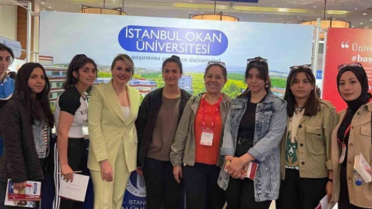 Aktan: ''Depremden etkilenen öğrencilerin yanında olduk''