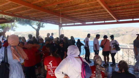 Ankara'dan gelen gençler Elazığ'ı gezdi