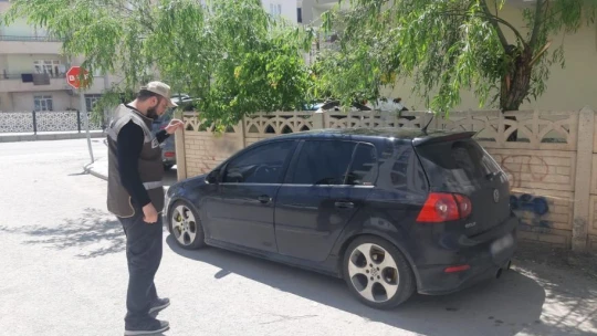 Aracıyla ezdiği kediyi ölüme terk eden şahsa ceza