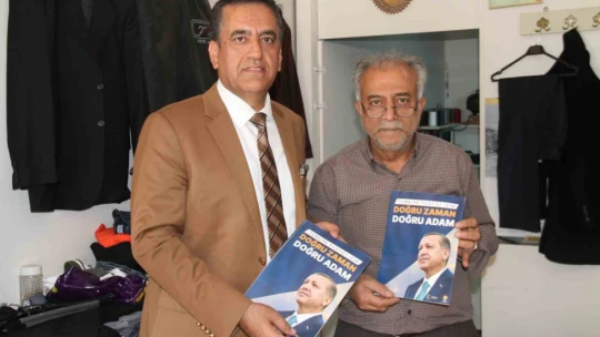 Av. Dinç, sokak sokak gezerek Cumhurbaşkanı Erdoğan'a destek topluyor