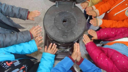 Aynı çatı altında hem öğrenciler hem de aileleri eğitim alıyor