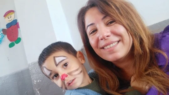 Azmin ismi Yeşim öğretmen: Engelleri aştı, 3 üniversite bitirdi 2'sine devam ediyor