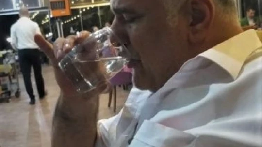 Bacak bacak üstüne atabilmek için 52 yaşında ameliyatsız 46 kilo verdi