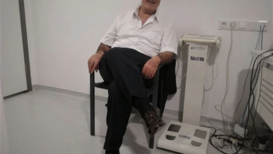 Bacak bacak üstüne atabilmek için 52 yaşında ameliyatsız 46 kilo verdi