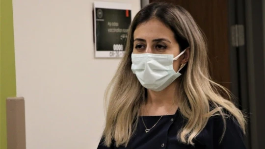 Tümörden ameliyat oldu, idari iznini yarıda kesip göreve geldi