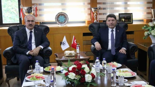 Bakan Tunç, Rektör Göktaş ile bir araya geldi