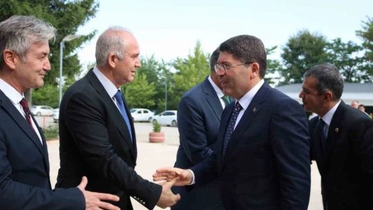 Bakan Tunç, Rektör Göktaş ile bir araya geldi