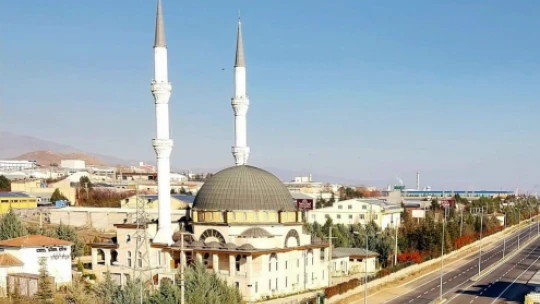 Başkan Çadırcı, 'OSB yolunu 60 milyonluk yatırım ile hak ettiği standarda yükselttik'