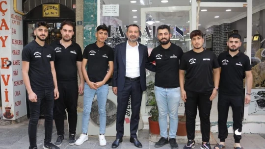 Başkan Şahin Şerifoğulları çay sözünü yerine getirdi