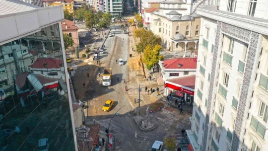 Başkan seçim öncesi söz vermişti, kent şantiye alanına döndü