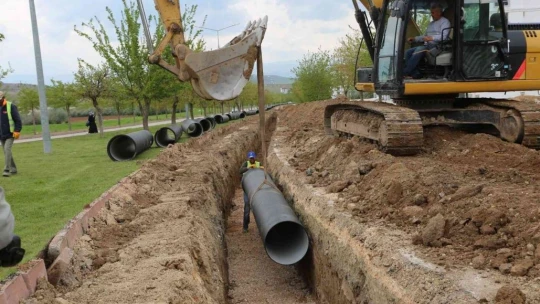 Başkan seçim öncesi söz vermişti, kent şantiye alanına döndü