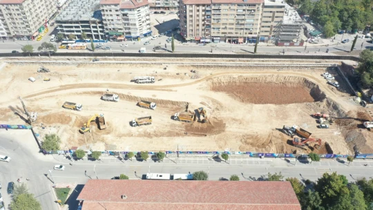 Kent Meydanı İnşaat'ı Hızla Devam Ediyor