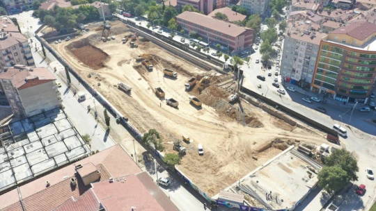 Kent Meydanı İnşaat'ı Hızla Devam Ediyor