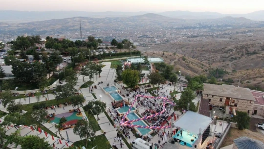 Balakgazi Parkı ve Cam Seyir Terası Tören İle Açıldı