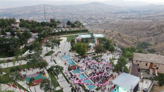Balakgazi Parkı ve Cam Seyir Terası Tören İle Açıldı