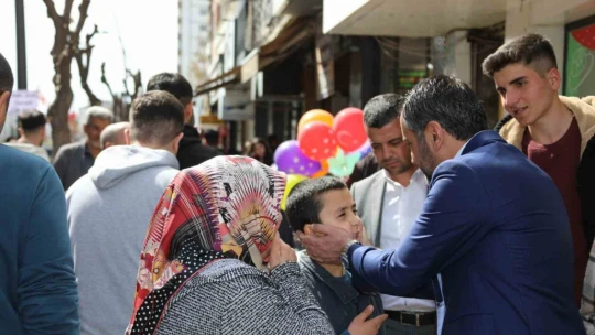 Başkan Şerifoğulları esnaf ve vatandaşlarla bir araya geldi