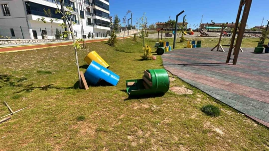 Başkan Şerifoğulları, Geri Dönüşüm Parkı'na zarar verilmesine tepki gösterdi