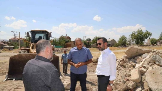 Başkan Şerifoğulları gönüllere dokunmaya devam ediyor