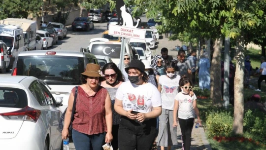 Bayram tatilinde vatandaşlar Harput'a akın etti