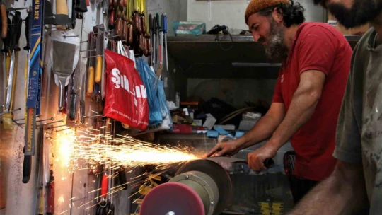 Bıçak bileme ustalarının 'Kurban Bayramı' yoğunluğu